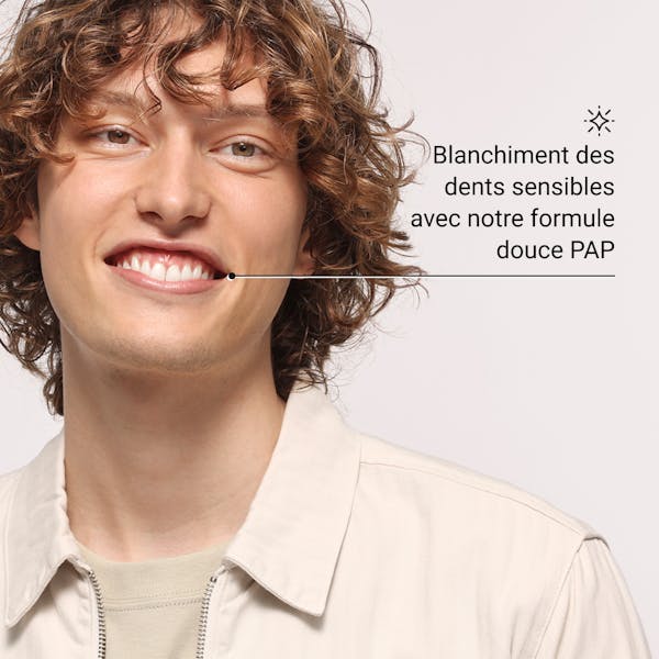 Dentifrice Blanchissant Sensitivity Relief Alpine White, spécialement conçu pour les dents sensibles. Blanchiment doux, soulagement durable de la sensibilité, formule suisse végane sans peroxyde.