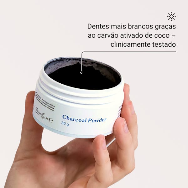 Carvão Clareador ALPINE WHITE – pó clareador dental com carvão ativado, que remove manchas, placa bacteriana e tártaro naturalmente, deixando os dentes mais brancos e o hálito refrescante. Produto vegano e cruelty-free.