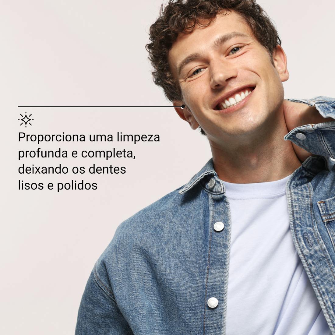 Carvão Clareador ALPINE WHITE – pó clareador dental com carvão ativado, que remove manchas, placa bacteriana e tártaro naturalmente, deixando os dentes mais brancos e o hálito refrescante. Produto vegano e cruelty-free.