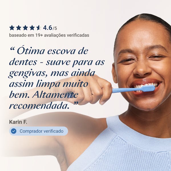 Escova Dental sustentável ALPINE WHITE com cerdas extra macias e cabo ergonômico feito parcialmente com palha de trigo. Ideal para gengivas sensíveis, proporcionando uma limpeza suave, eficaz e ecológica.