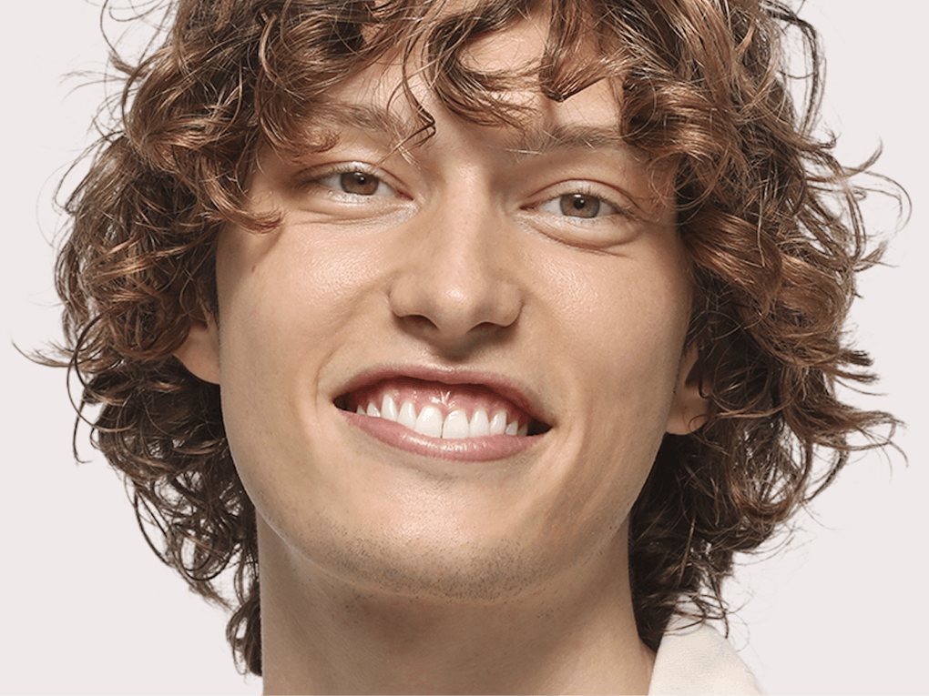 Aligner, invisible aligners, aligner treatment, aligner Switzerland, Spark aligner, teeth straightening, aligner trays, braces alternative, correcting tooth position, aligner cost, aligner experiences, aligner consultation, order aligners online, aligner provider, aligner test, Alpine White aligner, transparent aligners, adult teeth straightening, aligner wearing comfort, buy aligner trays