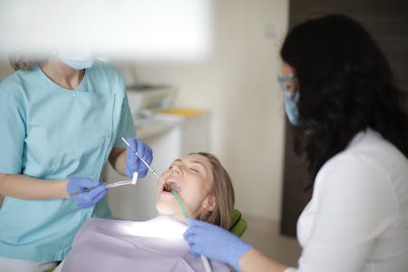 Alpine White, Higiene dental, higiene bucal, saúde bucal, placa bacteriana, creme dental, esmalte dos dentes, clareamento dental
