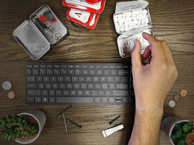 ALPINE WHITE, mau hálito, higiene oral, mau hálito, halitose, mau hálito, higiene bucal, saúde bucal, odor desagradável, placa bacteriana, mau cheiro, clareamento dental, produção de saliva, boca seca, clareamento caseiro, higiene oral, cavidade oral, má higiene, mau odor, hálito fresco, acúmulo de bacterias, peróxido de hidrogênio, cavidade bucal, creme dental, tratamento adequado, restos de alimentos, efeitos colaterais, dentes brancos, escova de dentes, bactérias causadoras, composto de enxofre, hálito ruim, resíduos de alimentos, cheiro desagradavel, resíduos alimentares, compostos voláteis