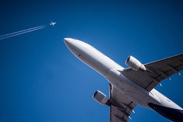 Picture of 2 aircraft flying in the sky