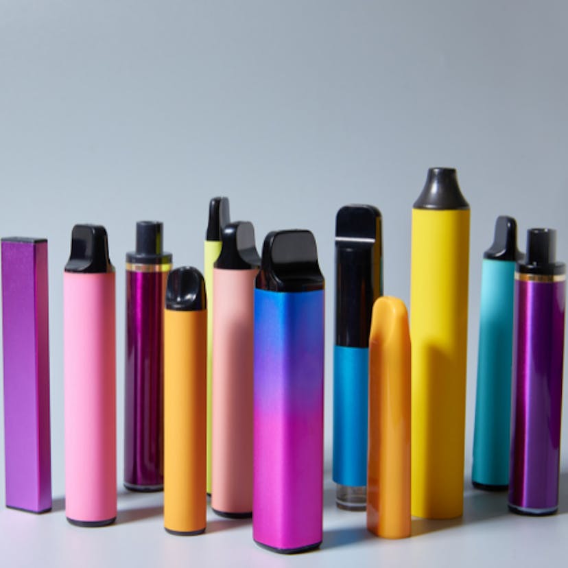 A Guide to Flying with e-Cigarettes - Alternative Airlines