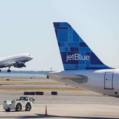 Should I Fly On JetBlue? | Pros And Cons Of JetBlue Airways