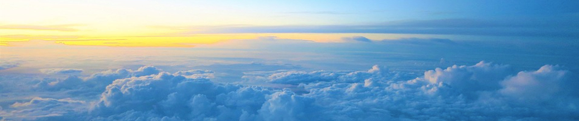 Cloud in the sky with sunset/sunrise