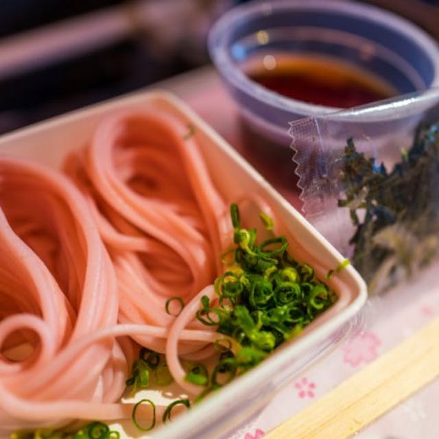 Guide to Airlines Offering Oriental Vegetarian Airline Meals