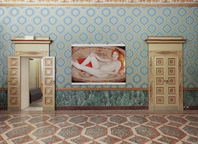 Jürgen Teller – The Girl With The Broken Nose