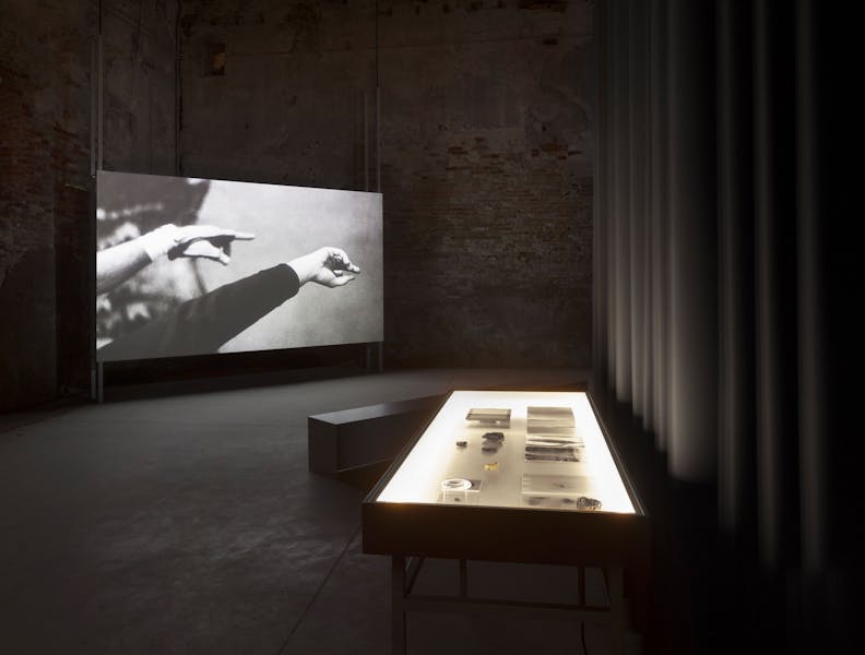 Lina Selander – Excavation of the image