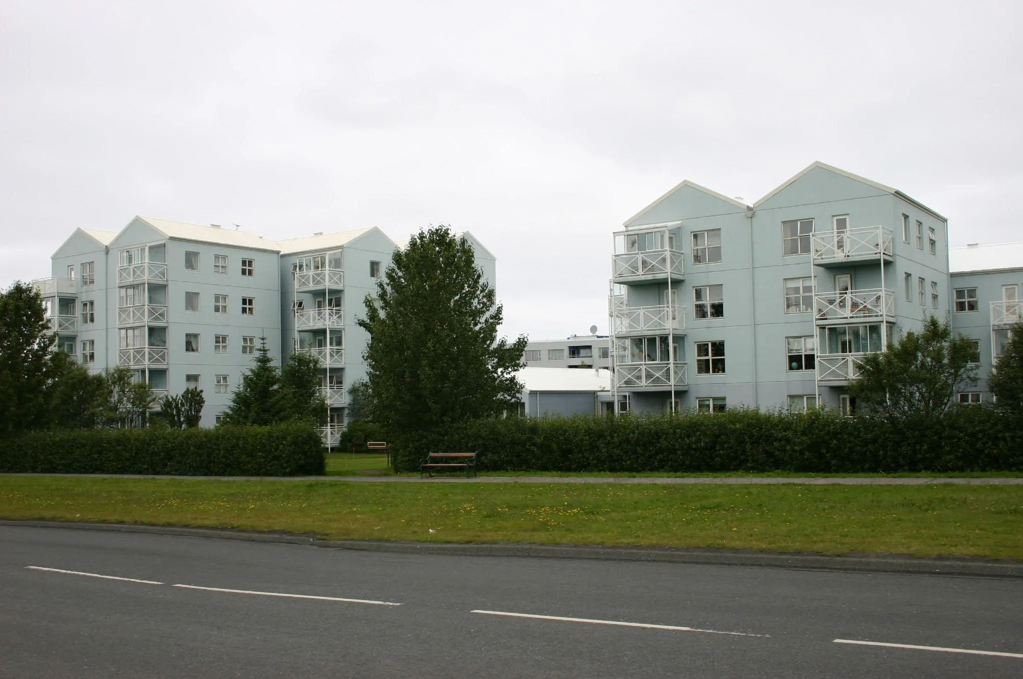 Fræðsla Dalbraut 18-20