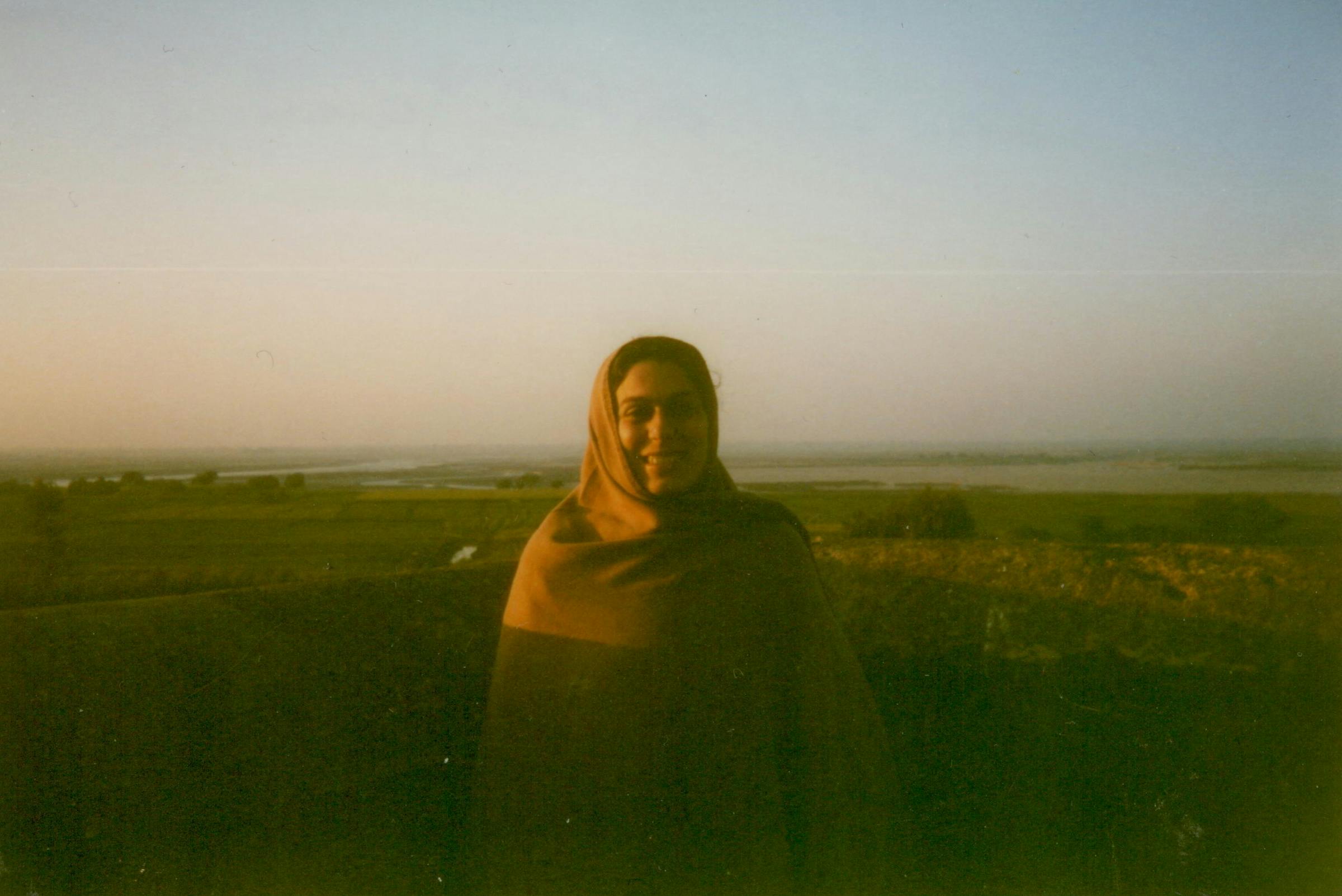 Amelia Cuni (sunset on the Jamuna, by P. Pannke)