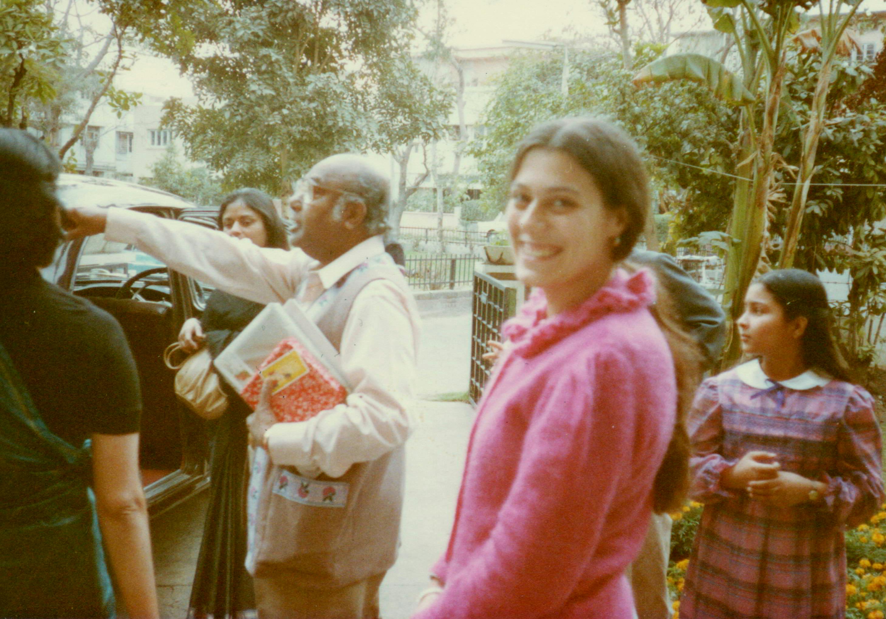 Amelia with Ali Akbar Khan in front of her Kathak teacher's home in Delhi