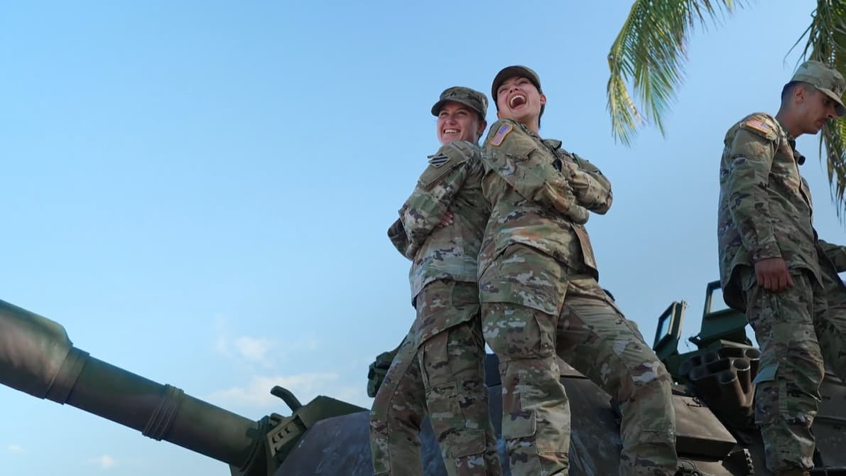 Female US Army soliders