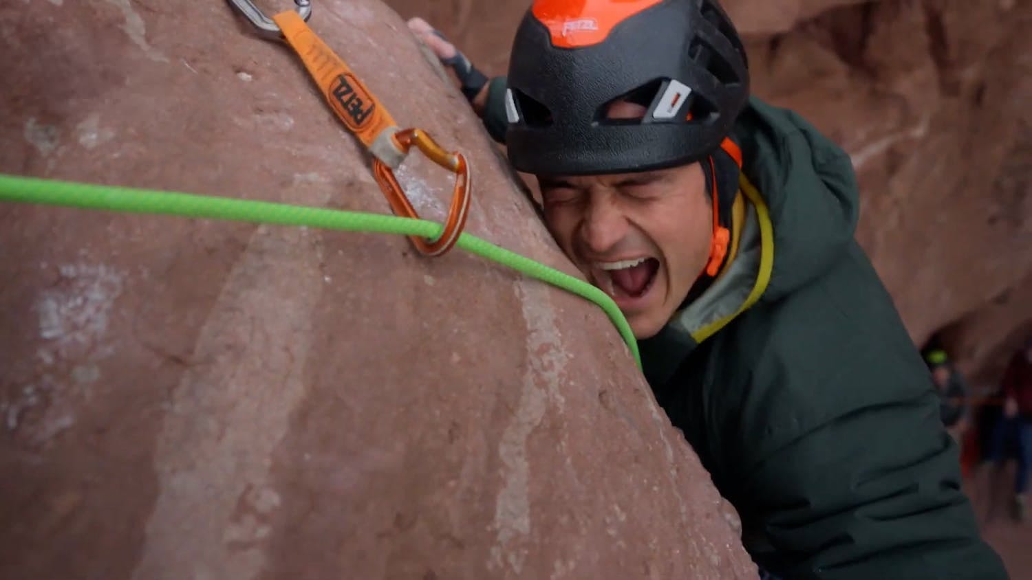 Orlando Bloom rock climbing