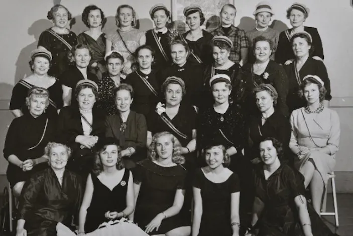 Korporatsioon Amicitia New Yorki koondis. 33 aastapäeva kommerss aastaö 1957