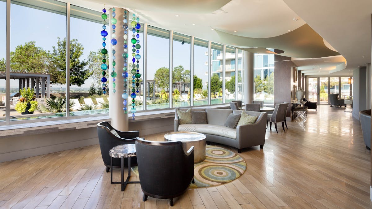 AMLI Apartment Lounge