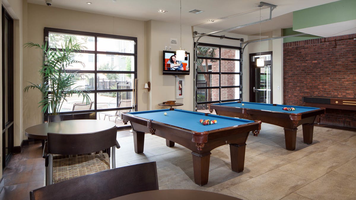 AMLI Apartment Lounge