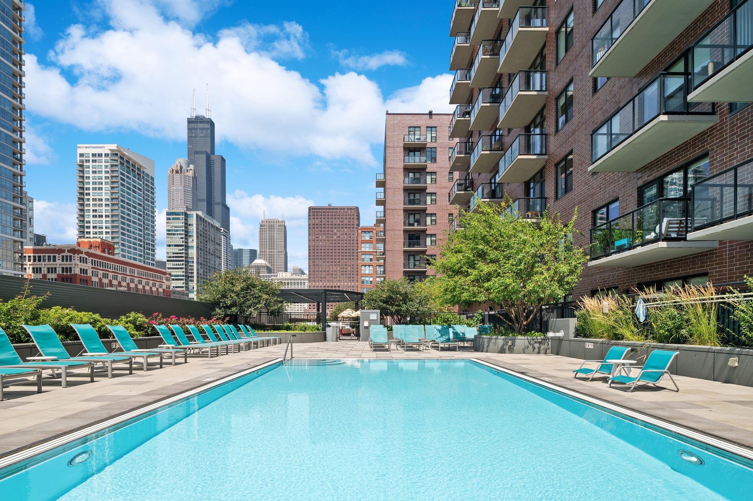 Chicago Loft Apartments AMLI Lofts