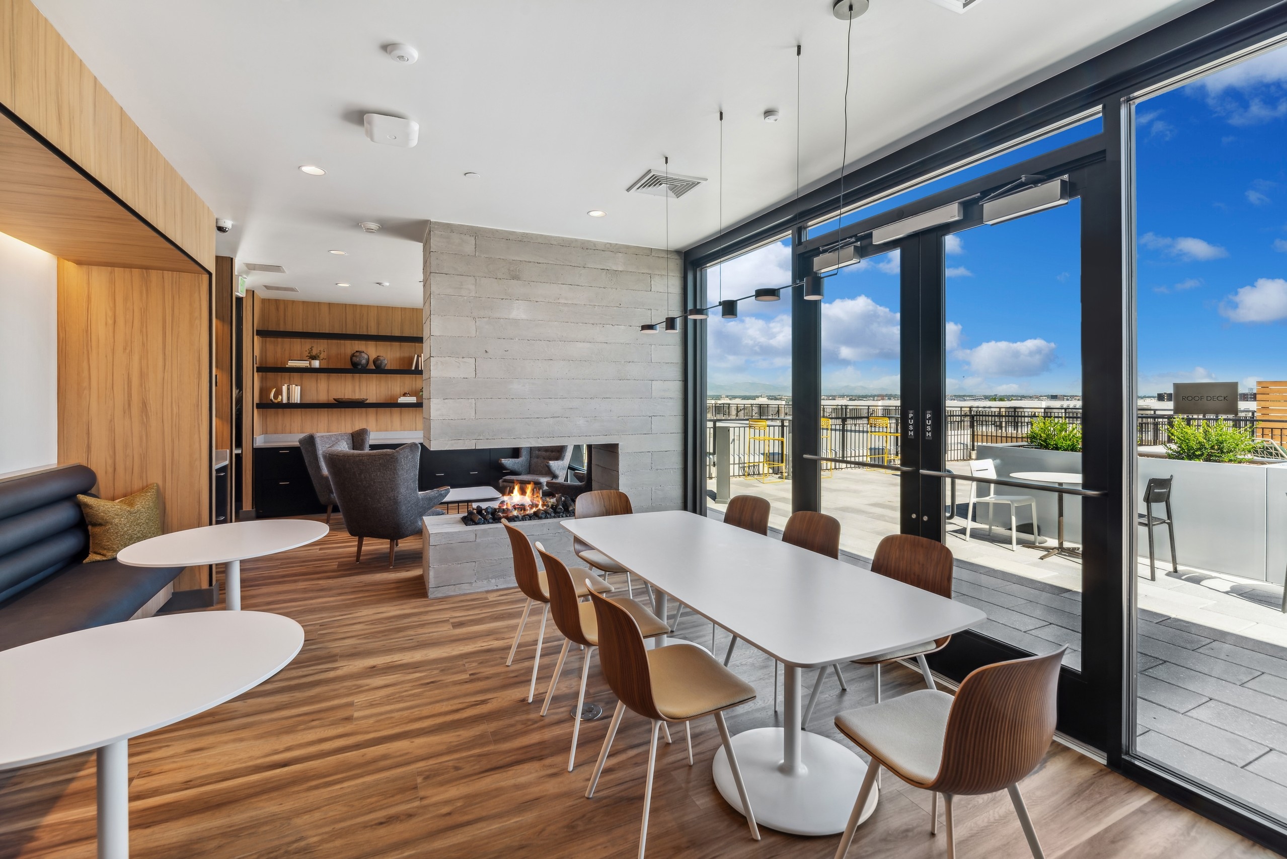 AMLI Broadway Park | Baker Neighborhood Denver Apartments