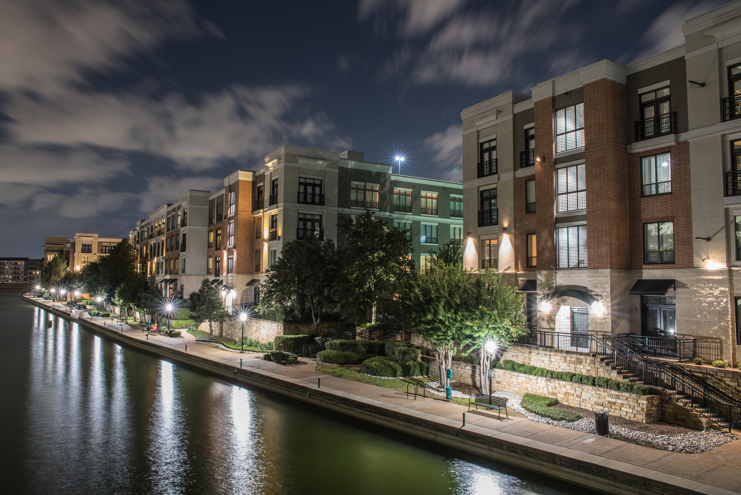 Lake Carolyn Apartments AMLI Las Colinas