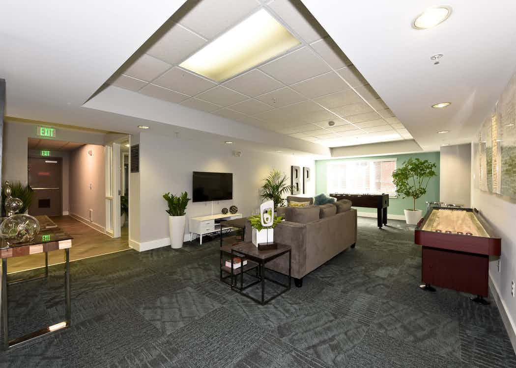 Downtown Bellevue Luxury Apartments Amenities AMLI Bellevue Park