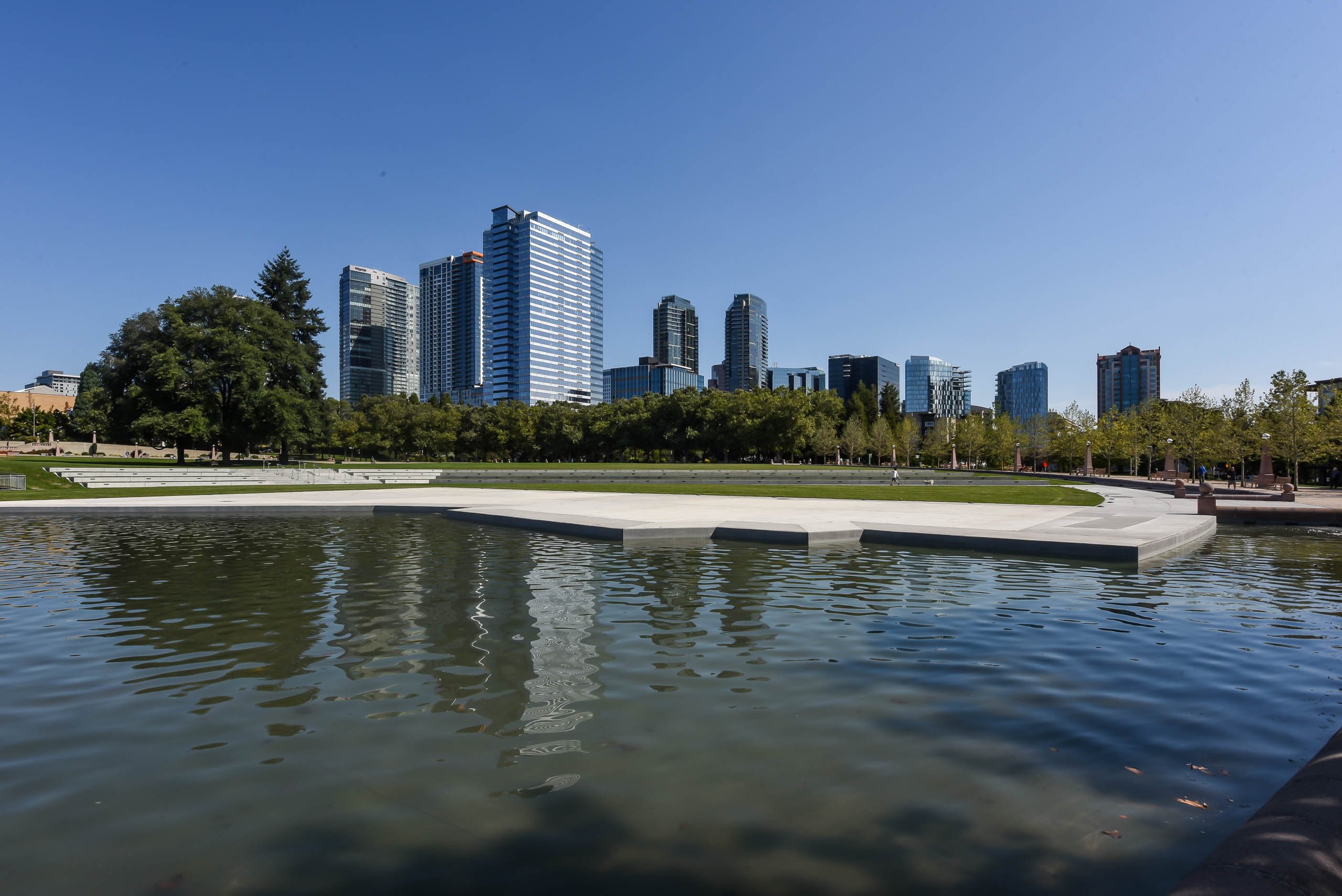 Luxury Apartments in Bellevue AMLI Bellevue Park