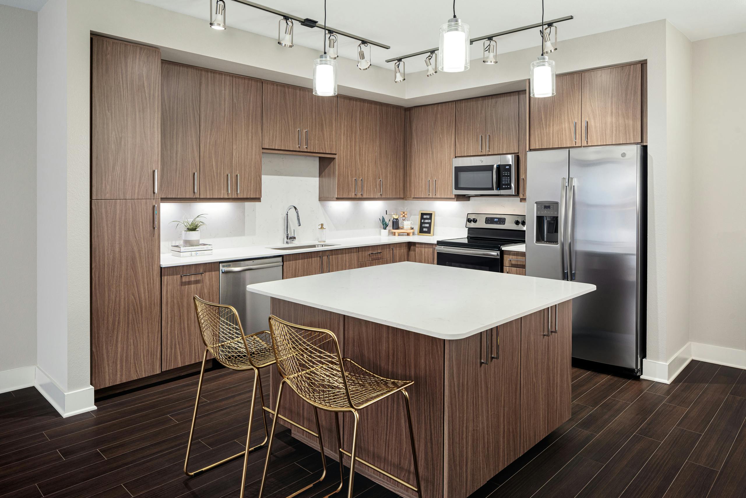 Studio, 1 & 2 BR Addison Apartments AMLI Addison