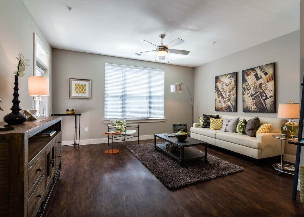 Luxury Apartments in Broomfield CO | AMLI Arista