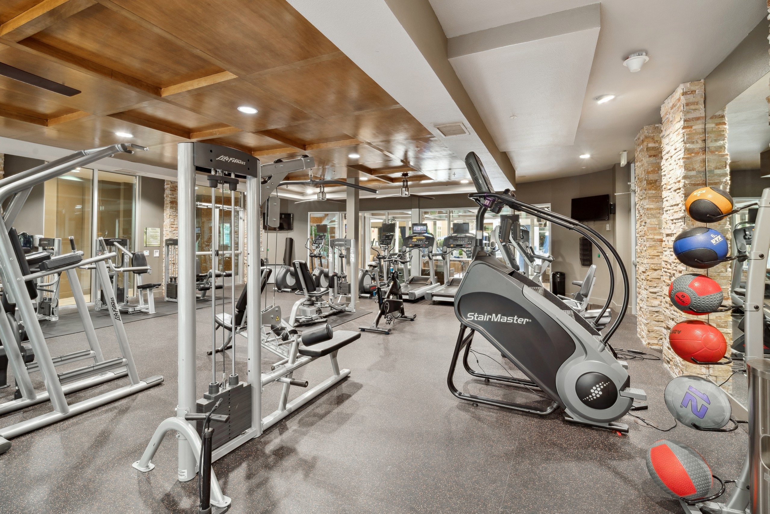 AMLI RidgeGate | Apartments for Rent in Lone Tree CO