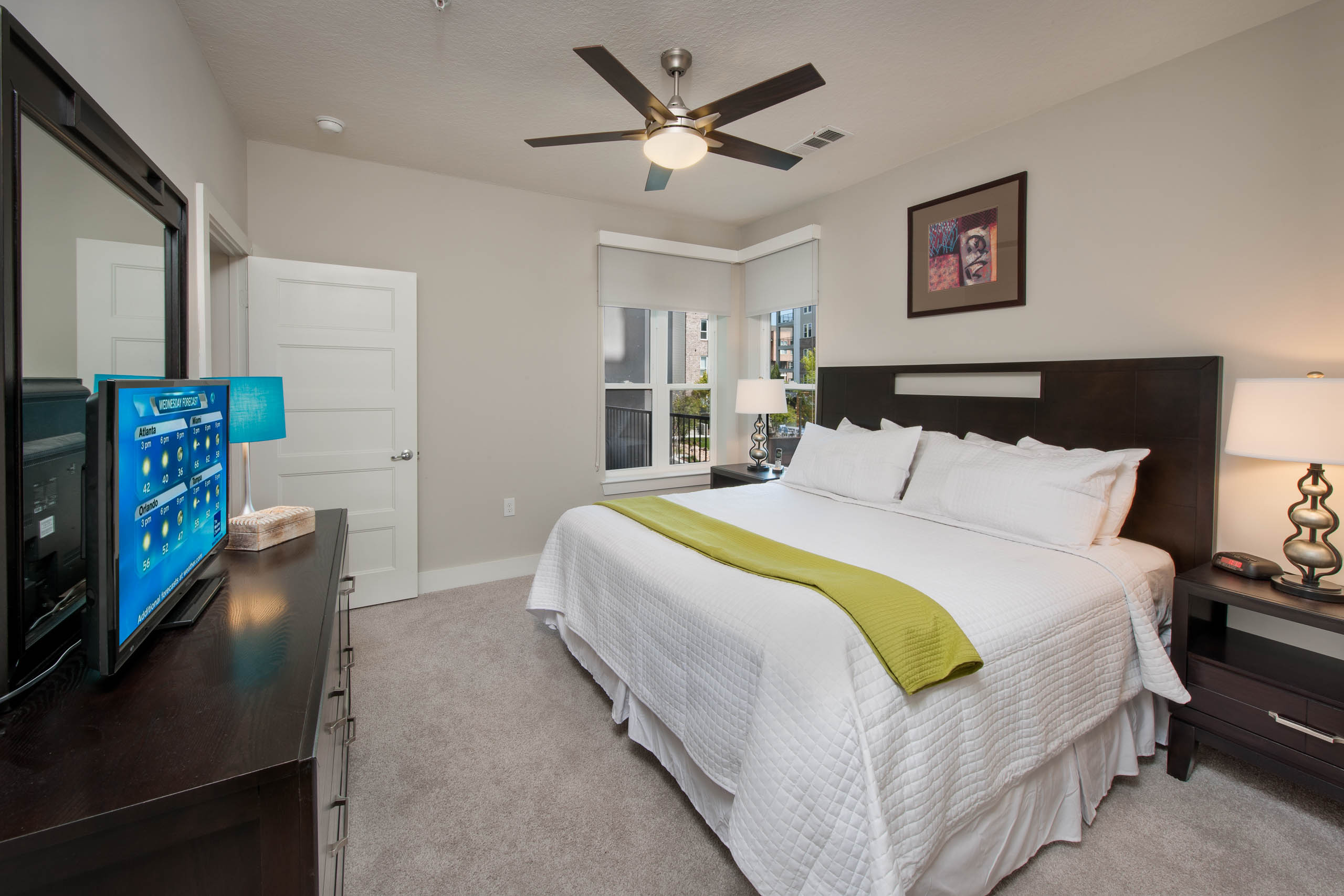 1 & 2 BR Luxury Lindbergh Apartments AMLI Piedmont Heights