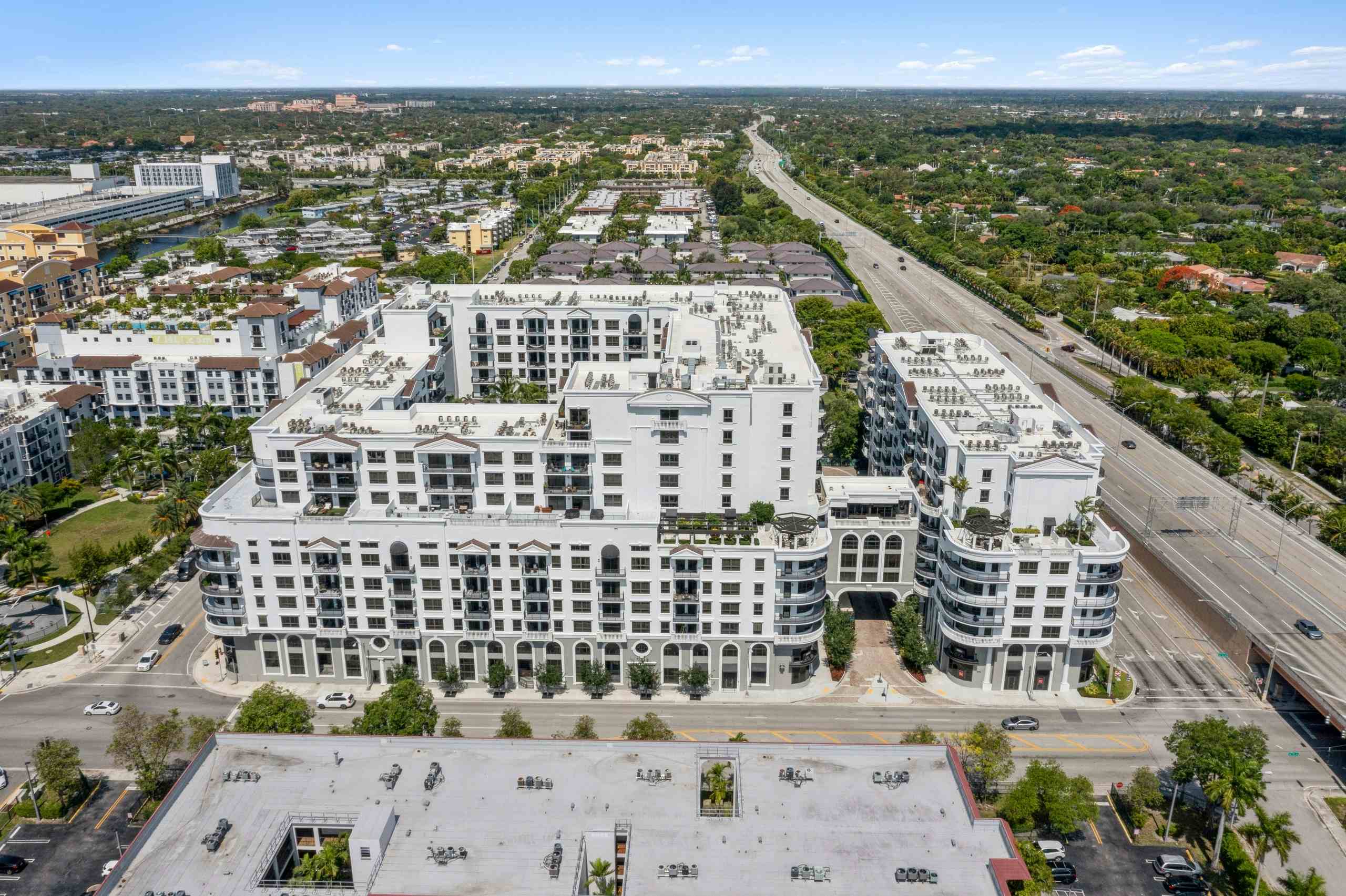 AMLI Dadeland Apartments, University of Miami