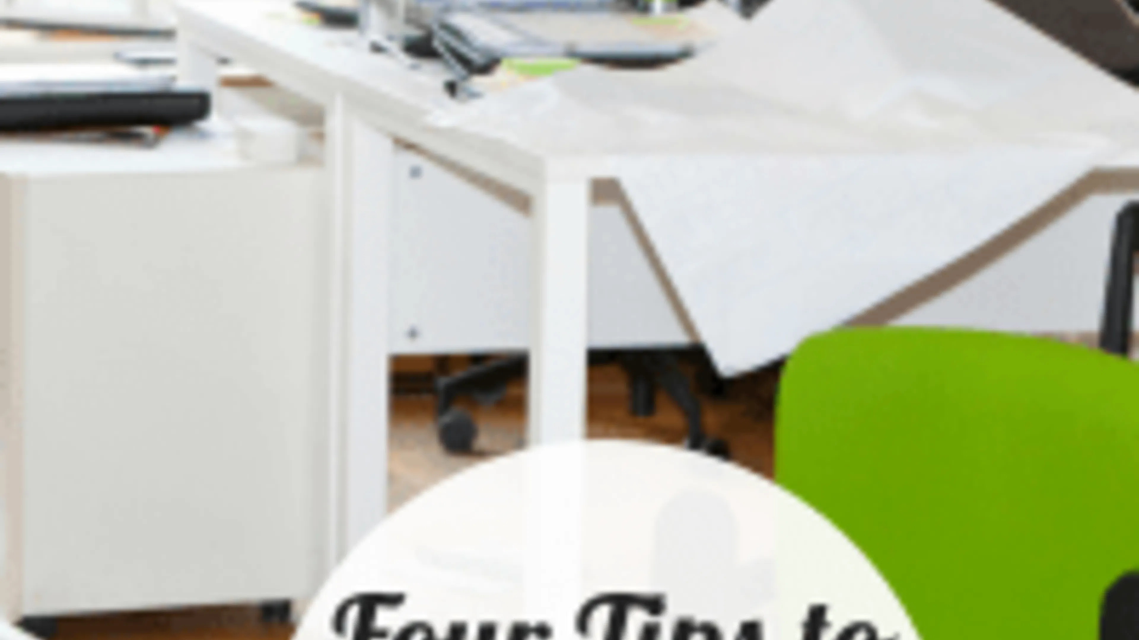 Four Tips to Organize Your Desk