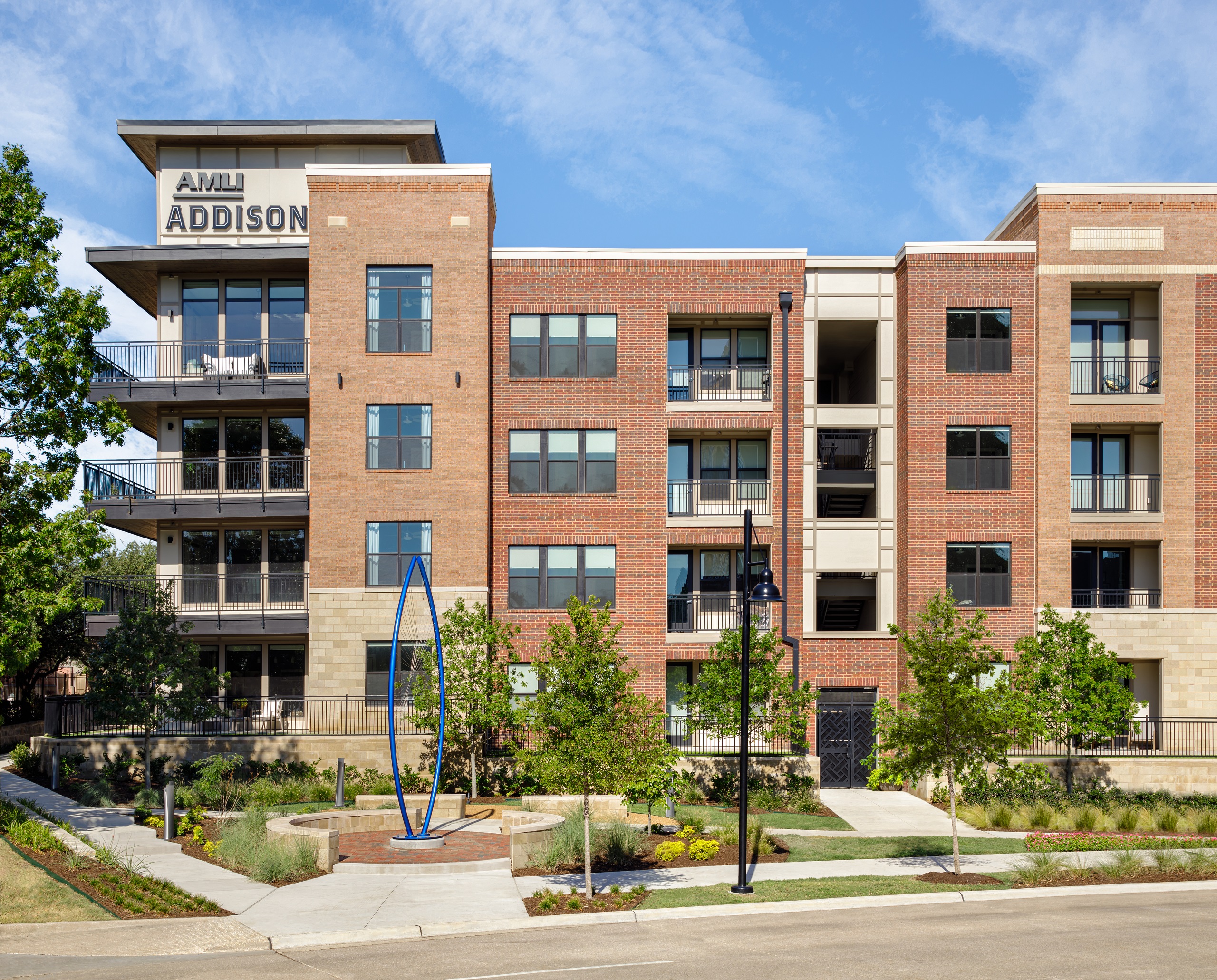 Luxury Addison Apartments in Addison, TX AMLI Addison