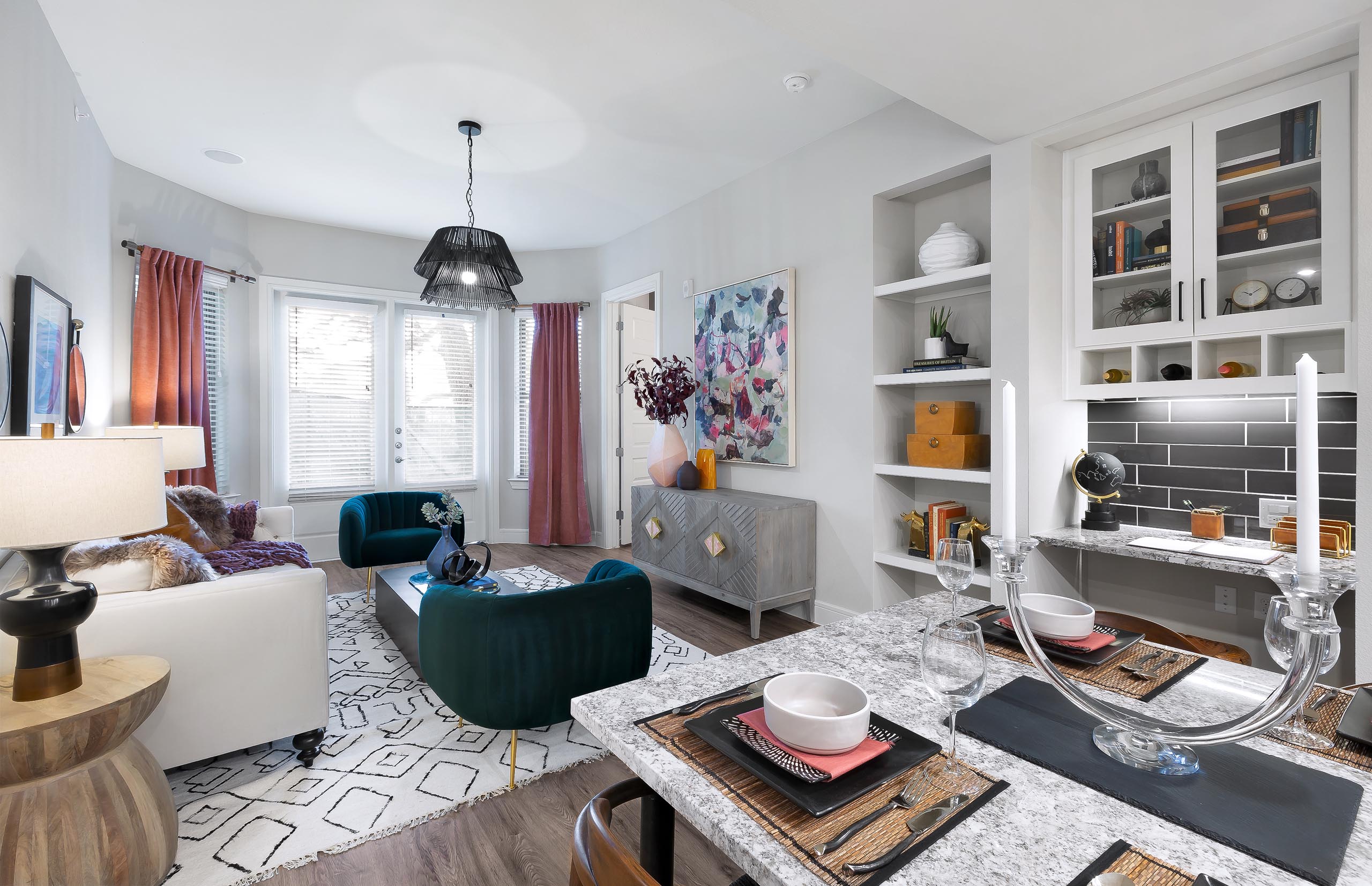 Apartments with Fenced Yards in Austin TX AMLI Lakeline