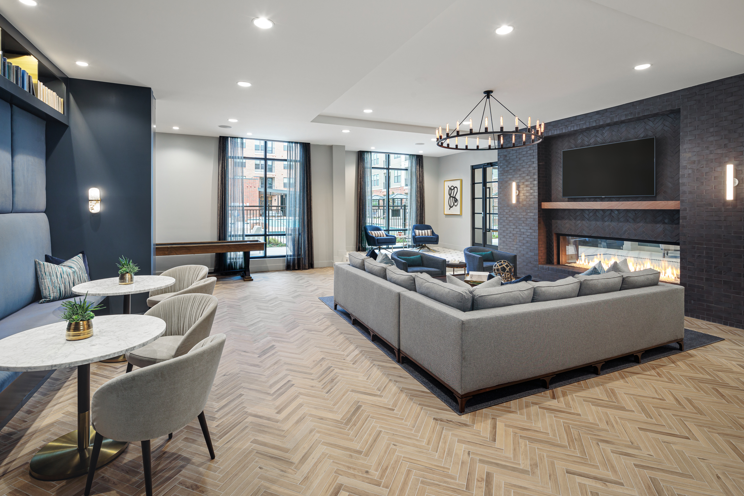 New Apartments in Addison AMLI Addison