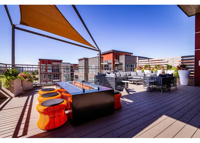 Luxury Apartments Near Greenwood Village Amli Dry Creek