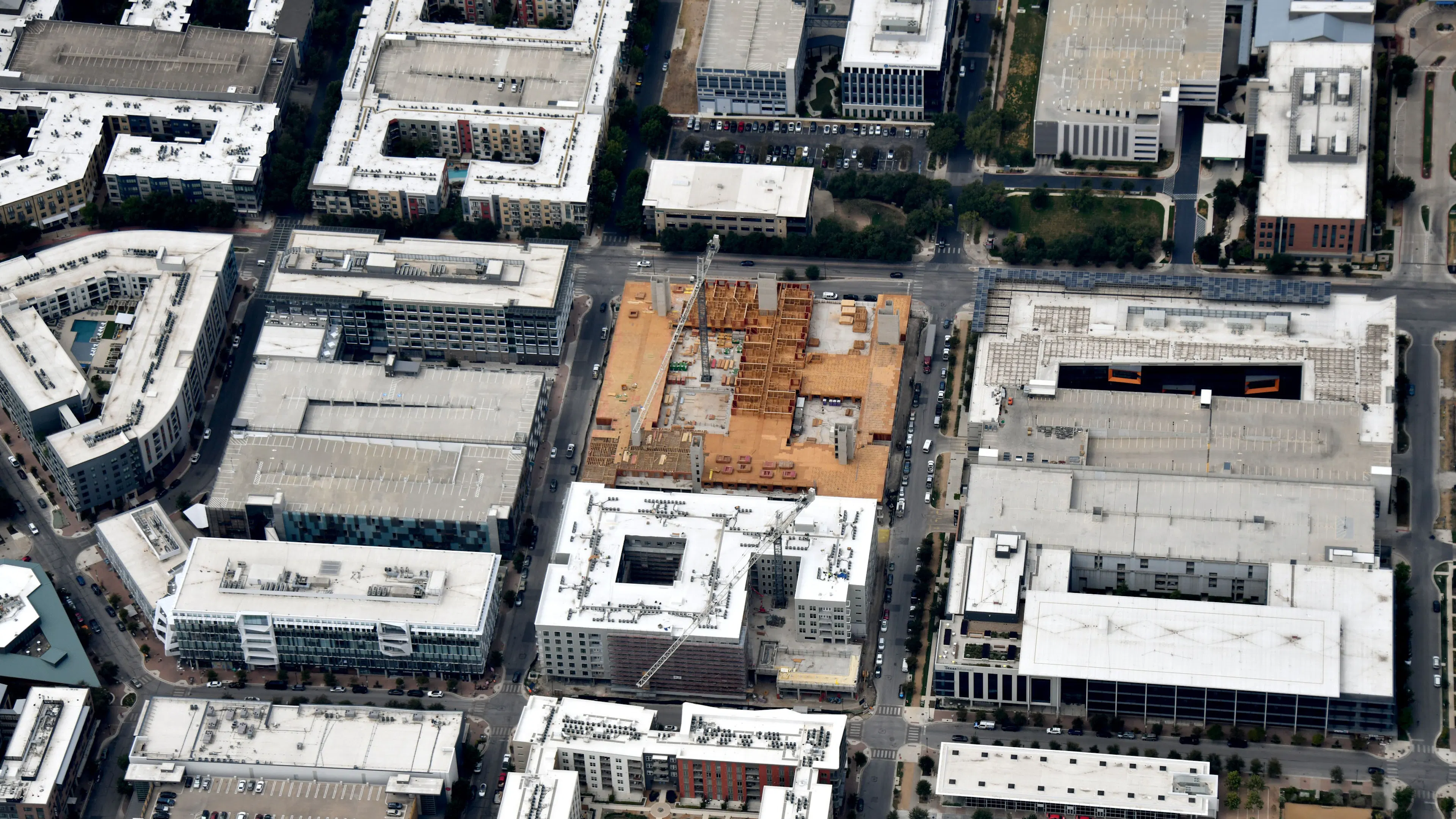 Aerial view of AMLI Park Central development with scaffolding completed.