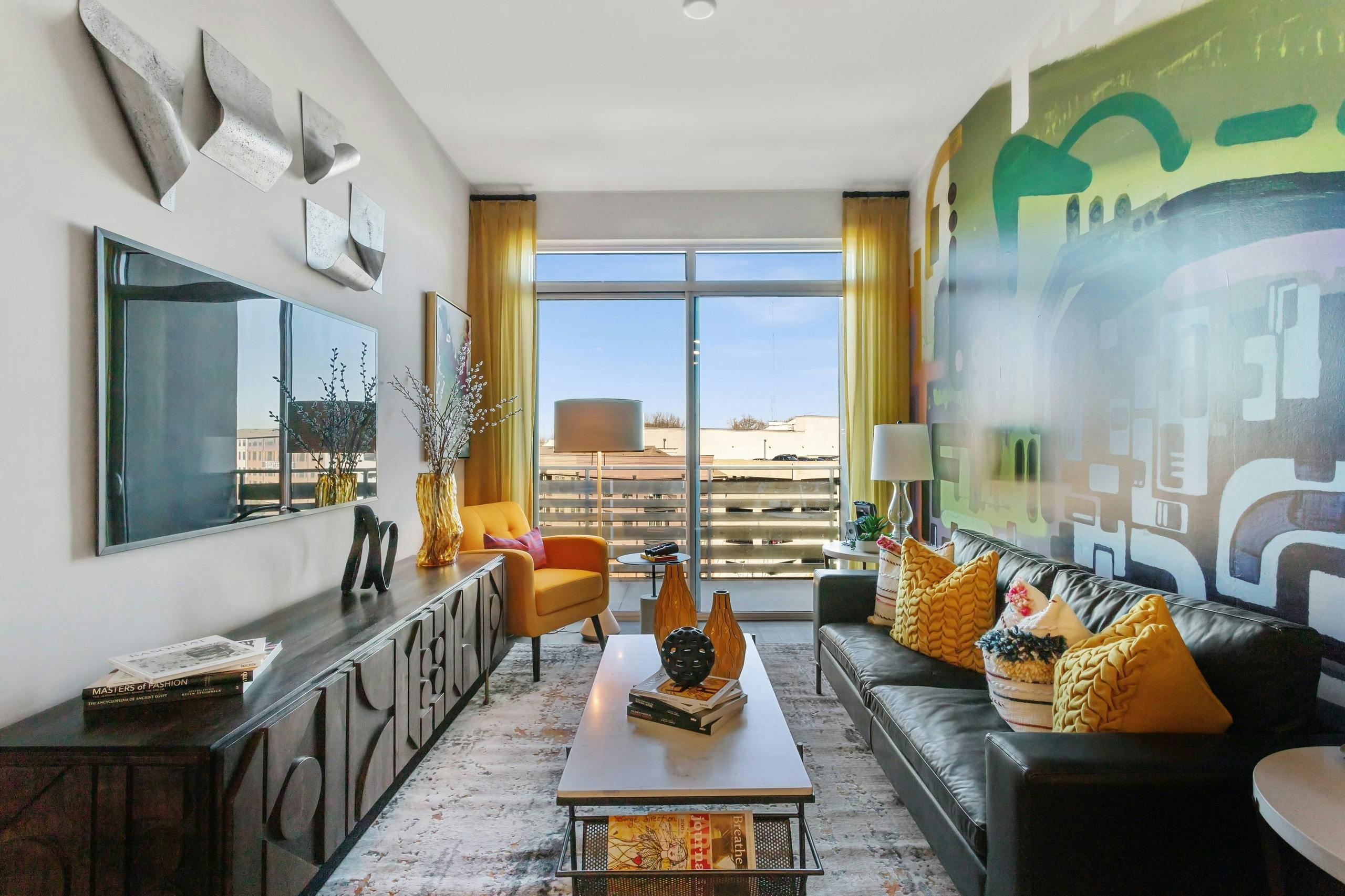 Studio, 12 BR Apartments in West Midtown Atlanta AMLI Westside