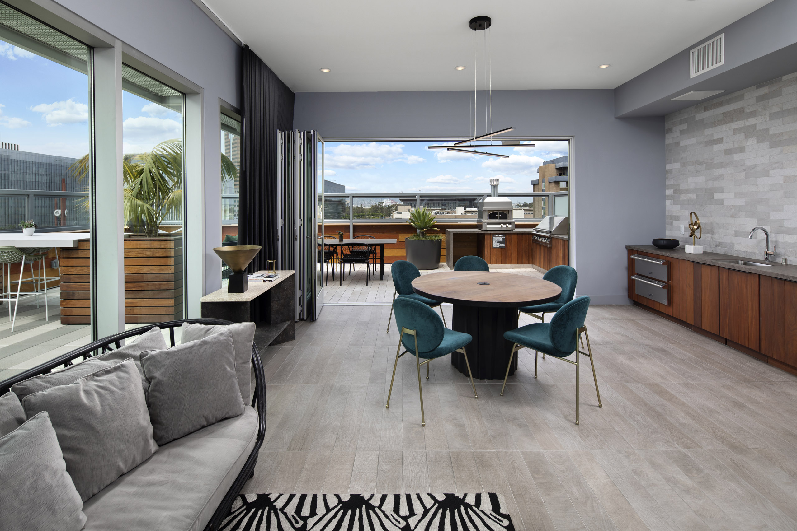 Luxury Apartments Long Beach Amenities AMLI Park Broadway