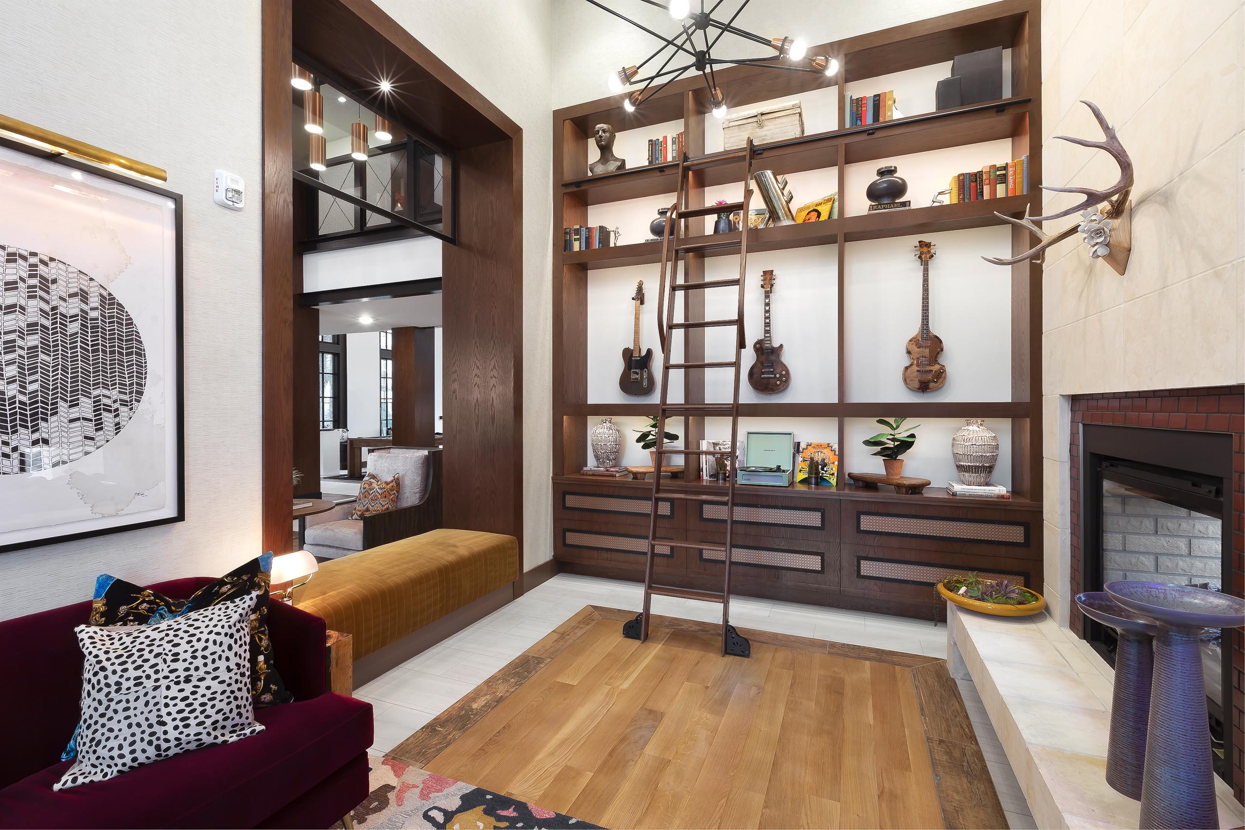 Apartments with Fenced Yards in Austin TX AMLI Lakeline