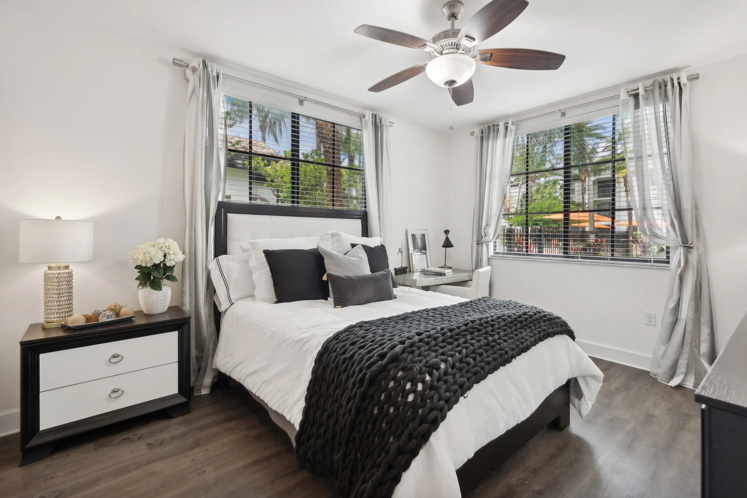 AMLI Toscana Place bedroom interior - Davie, FL
