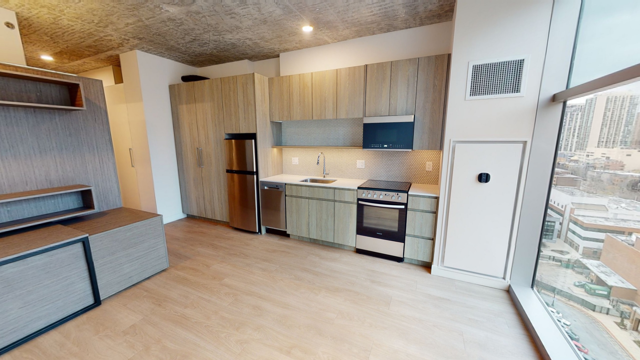 ホワイトラウンジ New Chicago Ave Apartments near River North | AMLI 808