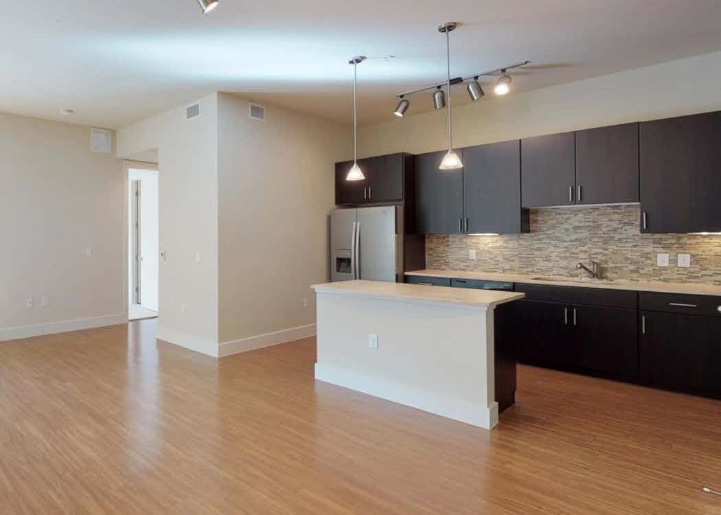 Lone Tree Luxury Apartment Amenities AMLI RidgeGate