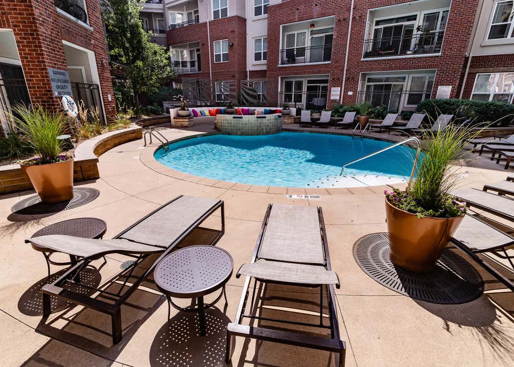 Luxury Uptown Denver Apartment Amenities AMLI Park Avenue