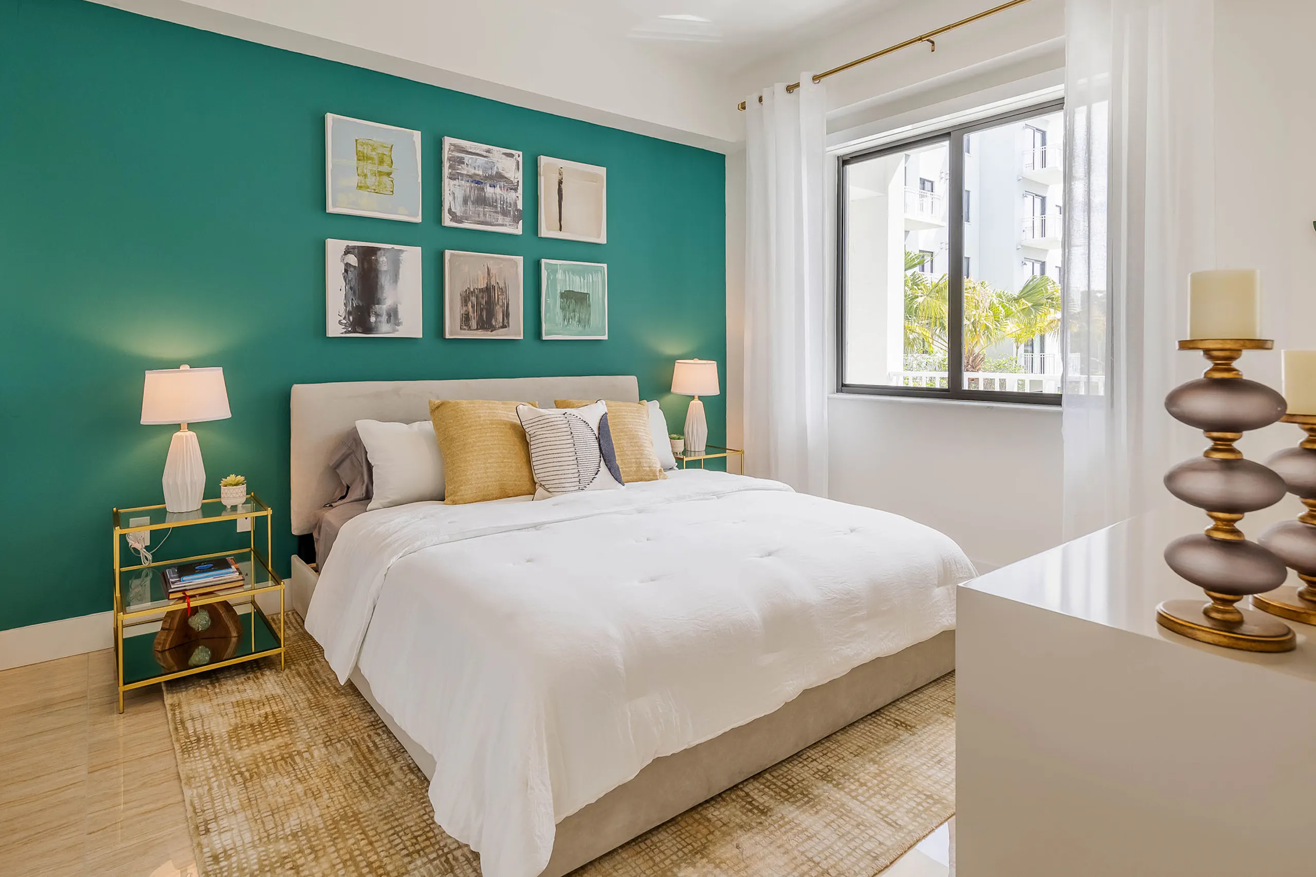 AMLI Park West bedroom interior - Plantation, FL