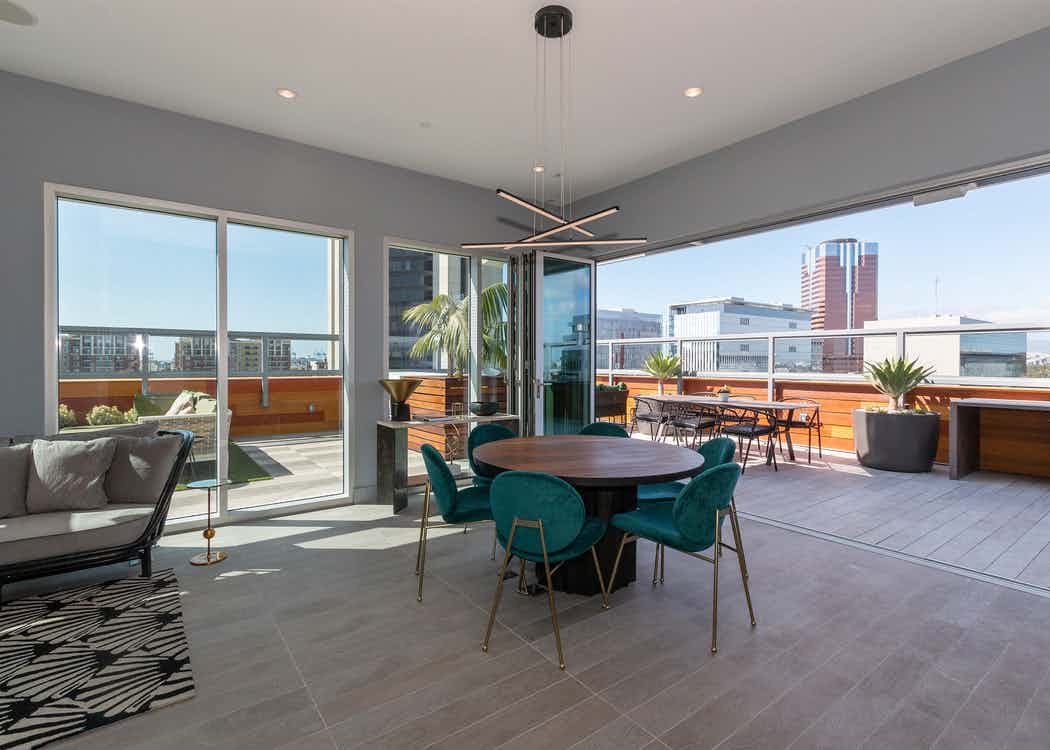 Luxury Apartments Long Beach Amenities AMLI Park Broadway