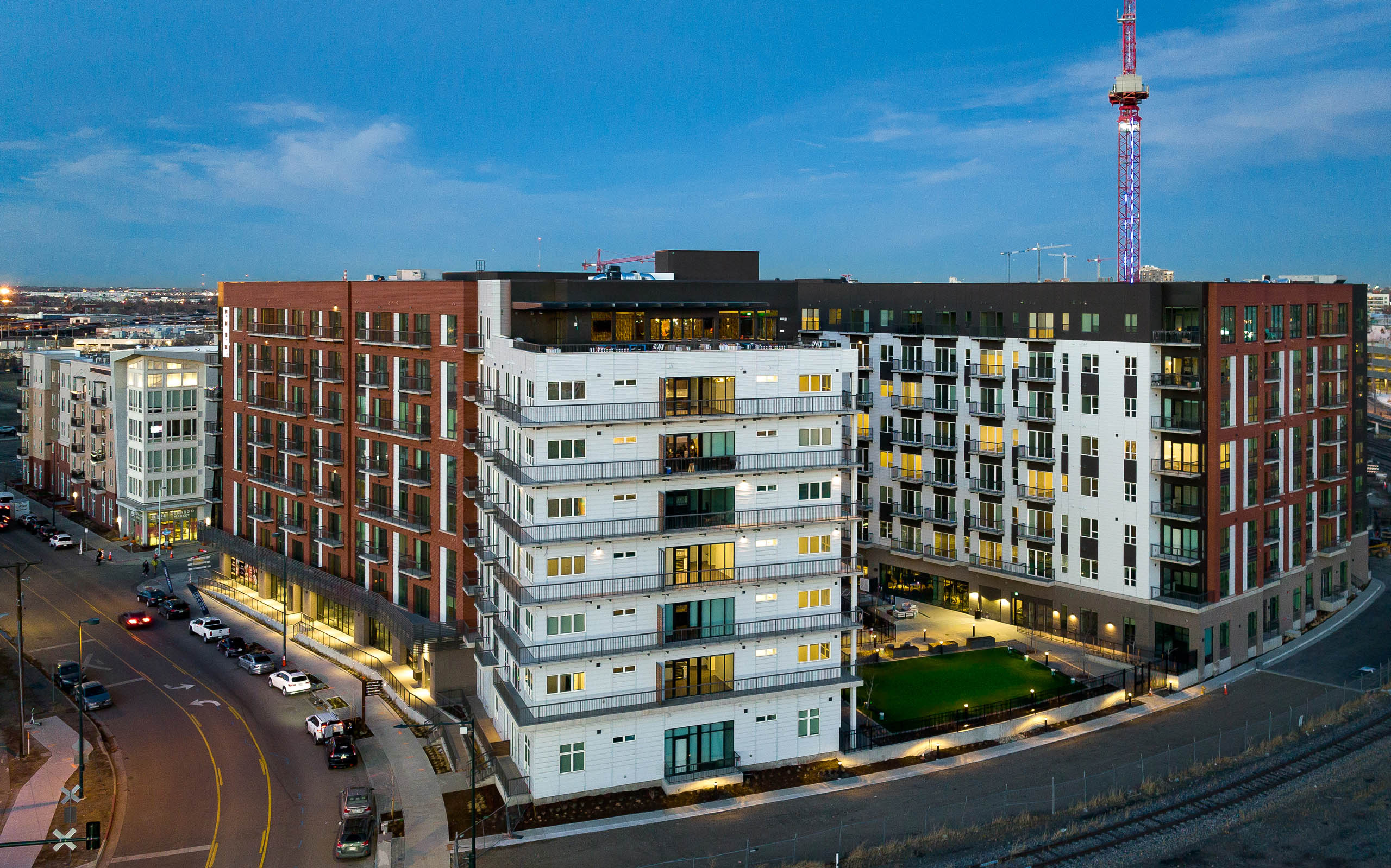 RiNo Apartments in Denver AMLI Art District