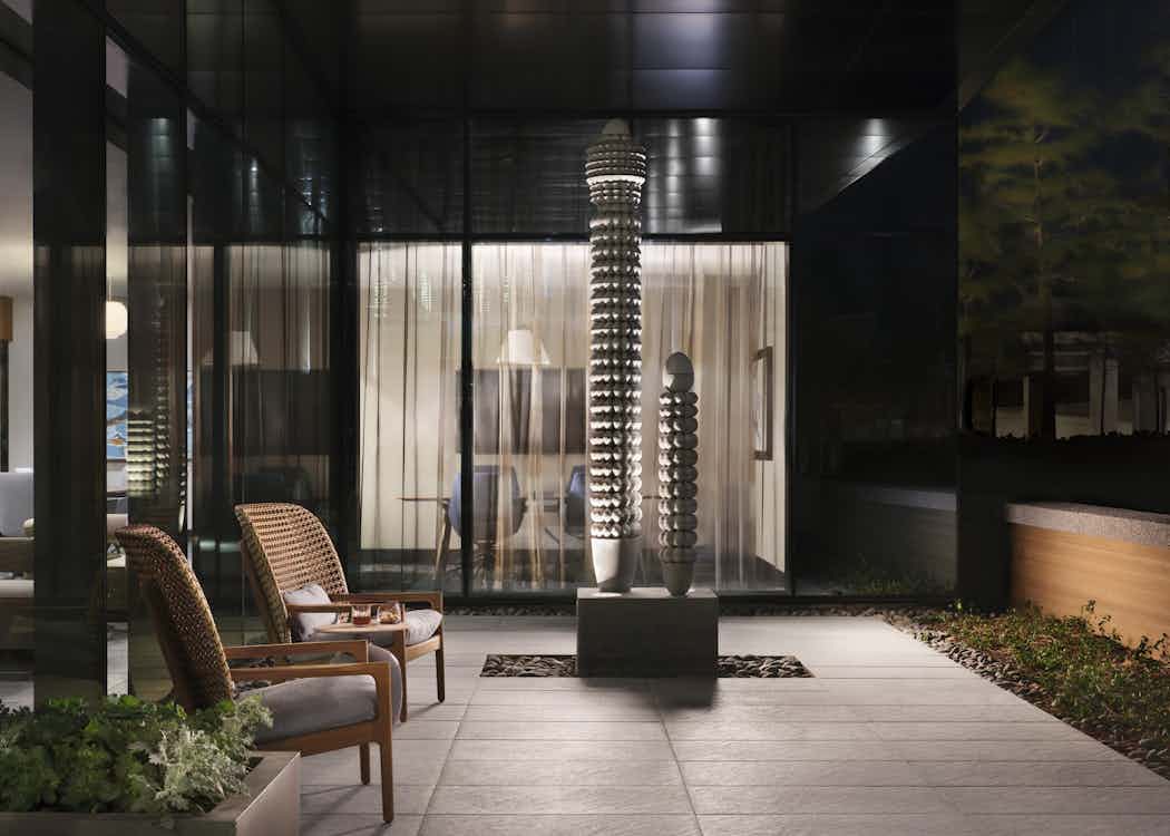 Luxury Apartments in Downtown Dallas | AMLI Fountain Place