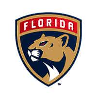 https://images.prismic.io/amli-website/ee61c2f96bcca8556463aa308d4f16c7fdd93948_toscana-place_perks_-panthers.jpg?auto=compress,format